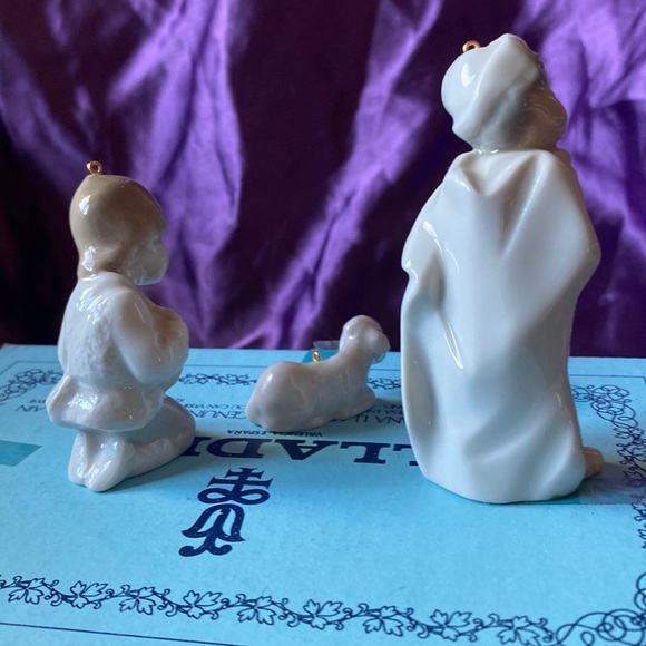 Lladro Holy Shepards in Original Box - Picture 5 of 10